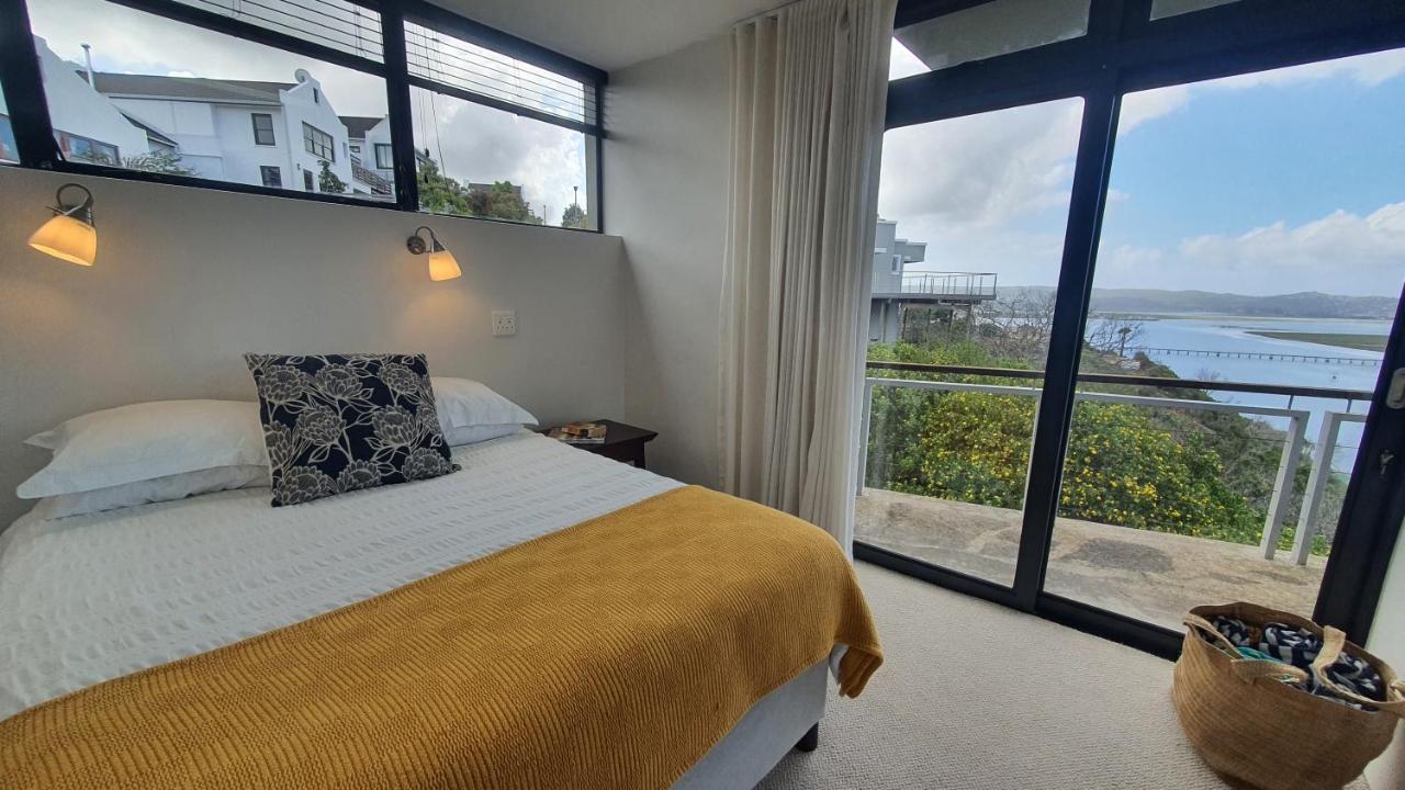 Dazzling View, - Stunning With Roof Deck & 360° Views Villa