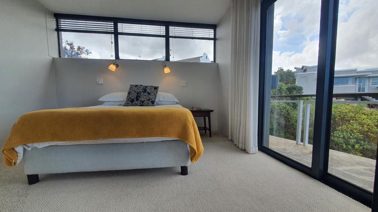 Dazzling View, - Stunning With Roof Deck & 360° Views